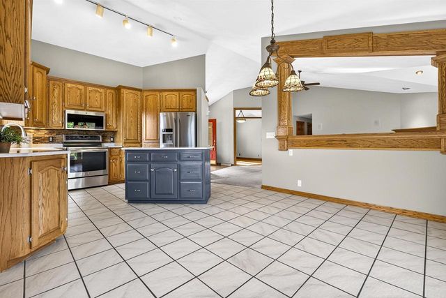 W7272 BONNIE DRIVE, Shiocton, WI 54170