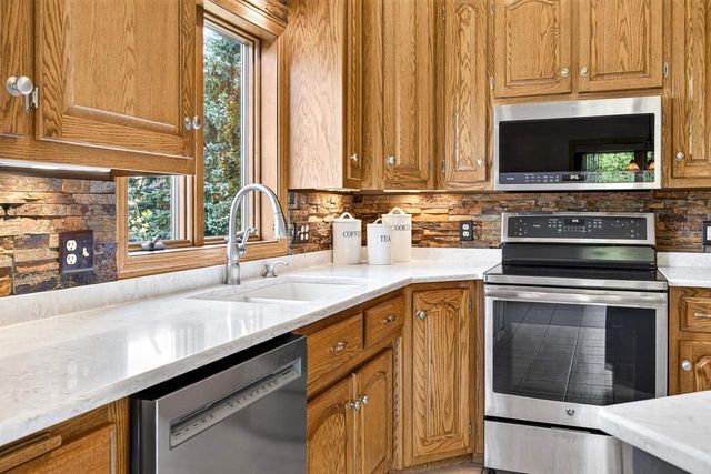 W7272 BONNIE DRIVE, Shiocton, WI 54170