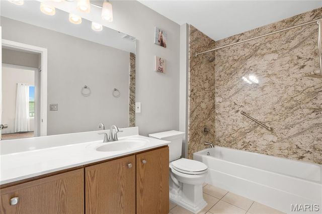10353 Tiffany Village Circle Drive D, St Louis, MO 63123