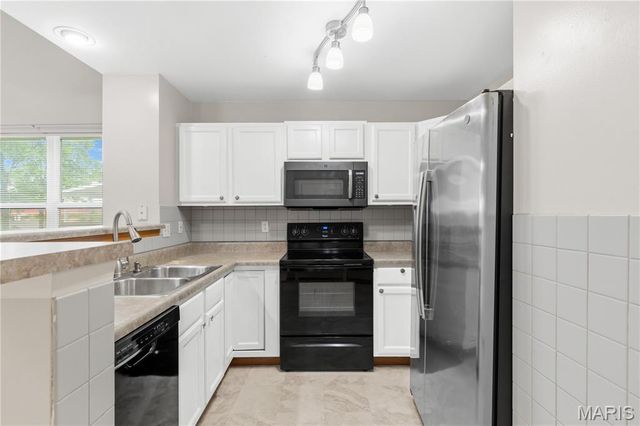 10353 Tiffany Village Circle Drive D, St Louis, MO 63123