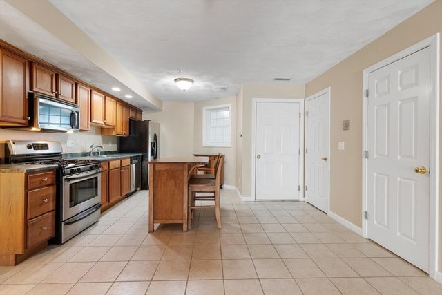 18 Dale Street 9 D, Andover, MA 01810