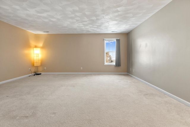 18 Dale Street 9 D, Andover, MA 01810