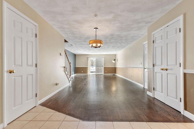 18 Dale Street 9 D, Andover, MA 01810