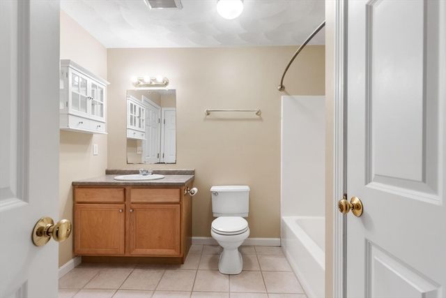 18 Dale Street 9 D, Andover, MA 01810