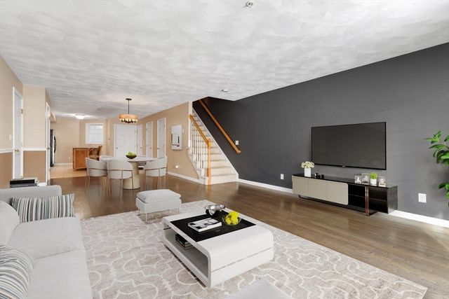 18 Dale Street 9 D, Andover, MA 01810