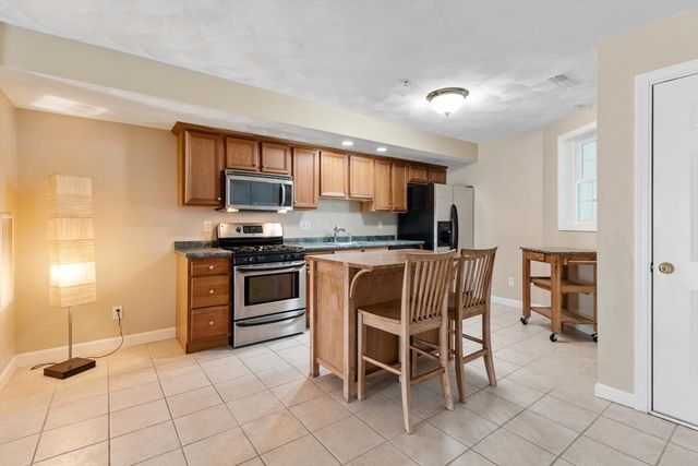 18 Dale Street 9 D, Andover, MA 01810