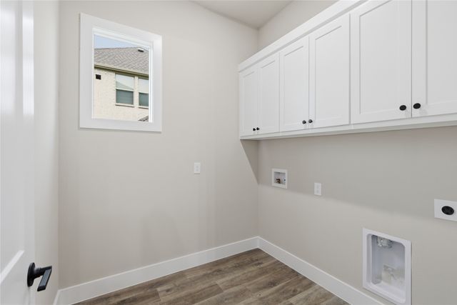 702 Anne Road, Van Alstyne, TX 75495