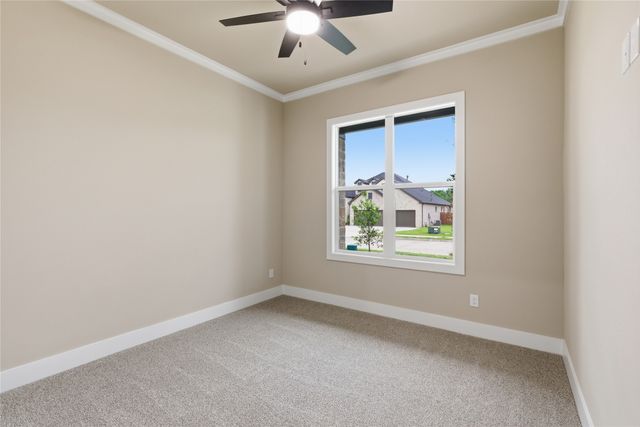702 Anne Road, Van Alstyne, TX 75495
