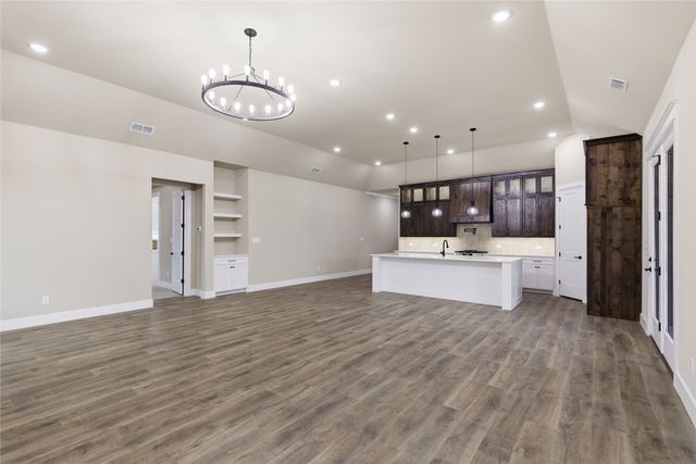 702 Anne Road, Van Alstyne, TX 75495