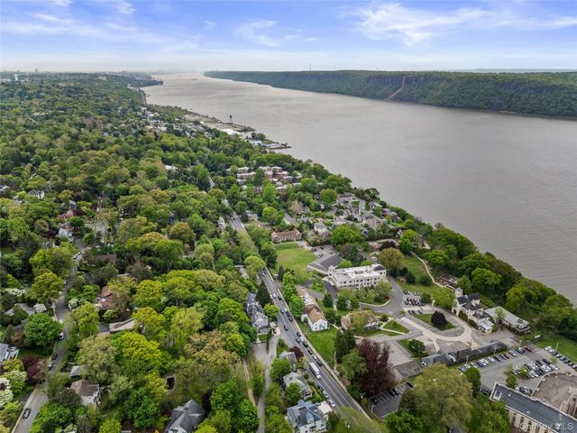 102 Broadway, Dobbs Ferry, NY 10522