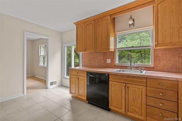 102 Broadway, Dobbs Ferry, NY 10522