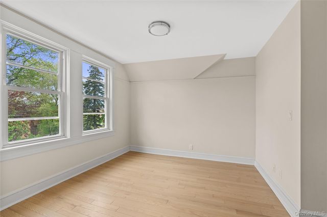 102 Broadway, Dobbs Ferry, NY 10522