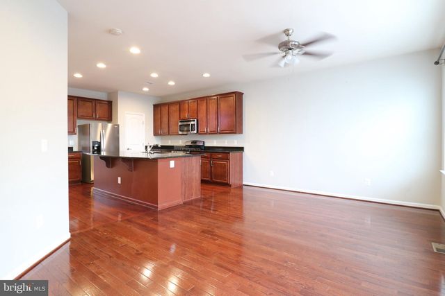 25585 FELTRE TER, Chantilly, VA 20152