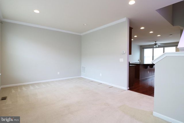 25585 FELTRE TER, Chantilly, VA 20152