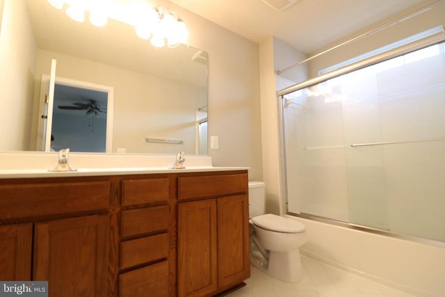 25585 FELTRE TER, Chantilly, VA 20152