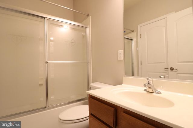 25585 FELTRE TER, Chantilly, VA 20152