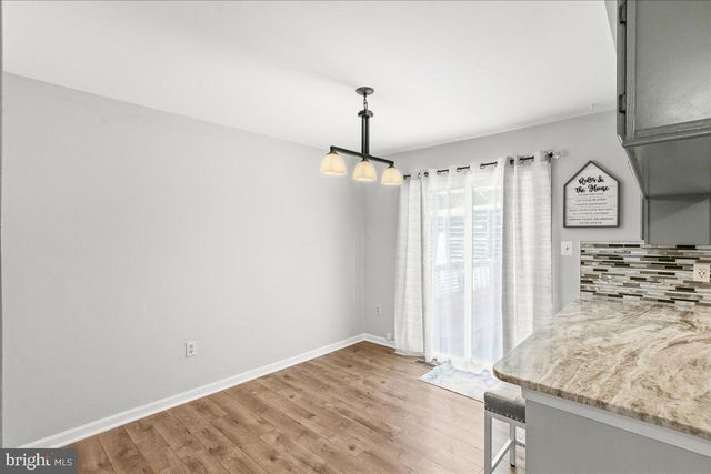 13006 HUNTERBROOK DR, Woodbridge, VA 22192