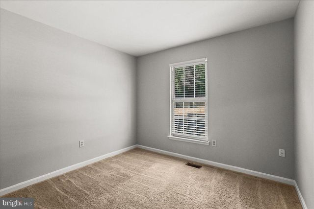 13006 HUNTERBROOK DR, Woodbridge, VA 22192