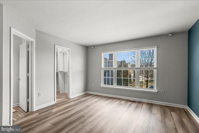 13006 HUNTERBROOK DR, Woodbridge, VA 22192