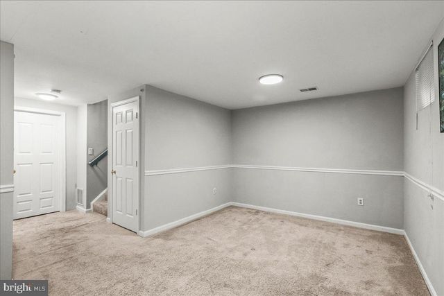 13006 HUNTERBROOK DR, Woodbridge, VA 22192