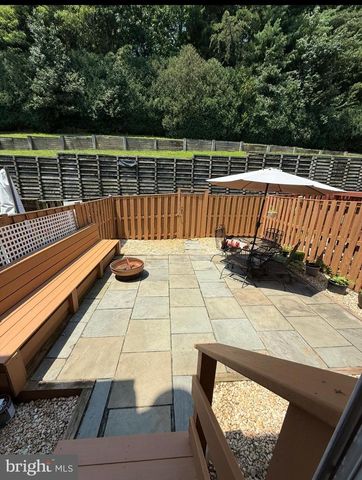 13006 HUNTERBROOK DR, Woodbridge, VA 22192