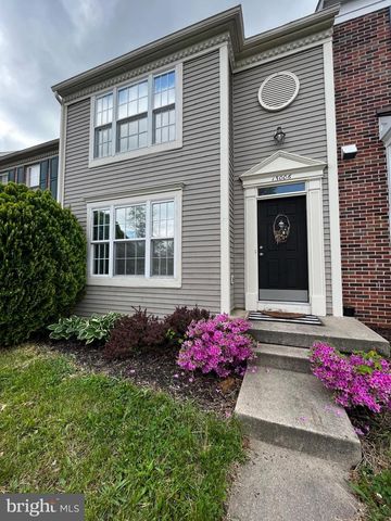 13006 HUNTERBROOK DR, Woodbridge, VA 22192