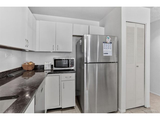 1045 Delta Dr B, Lafayette, CO 80026