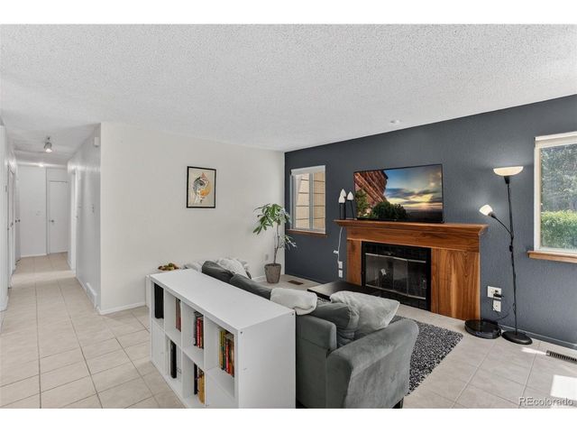 1045 Delta Dr B, Lafayette, CO 80026
