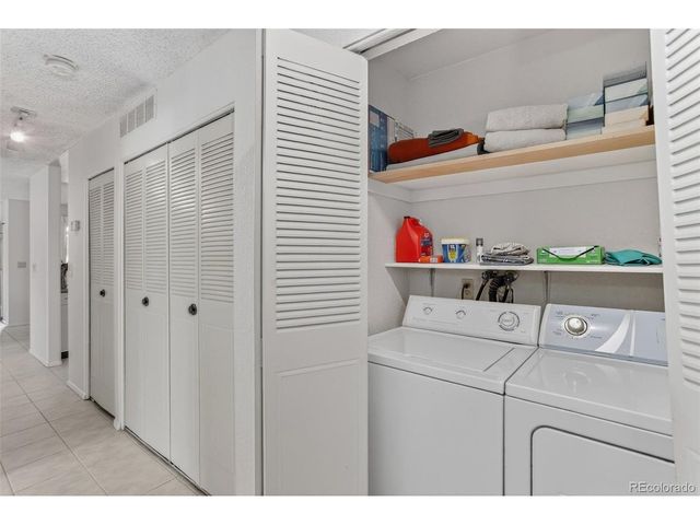 1045 Delta Dr B, Lafayette, CO 80026