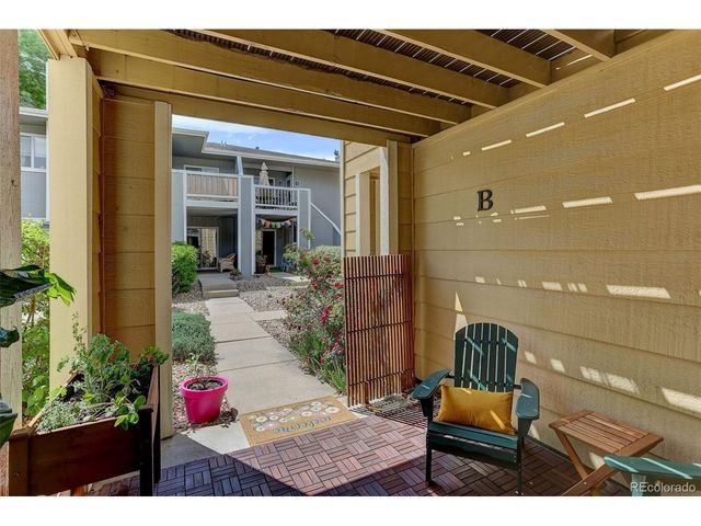 1045 Delta Dr B, Lafayette, CO 80026