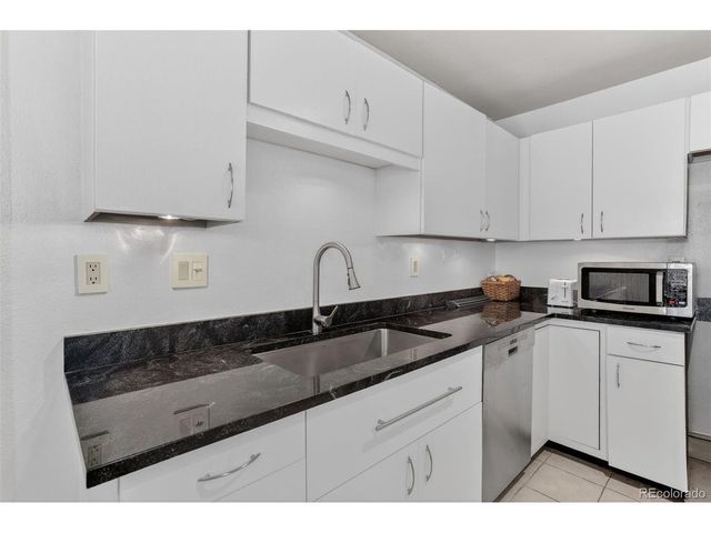 1045 Delta Dr B, Lafayette, CO 80026
