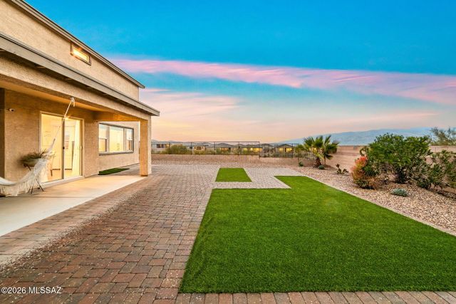 10185 S Alessi Peak Place, Vail, AZ 85641