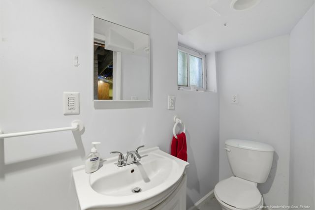 533 Fulton Street, Grand Haven City, MI 49417