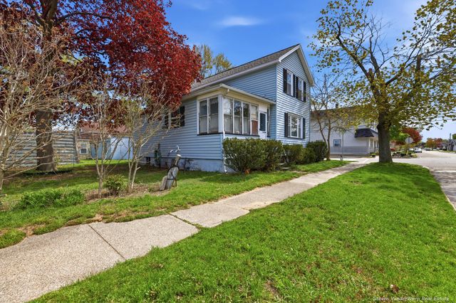 533 Fulton Street, Grand Haven City, MI 49417
