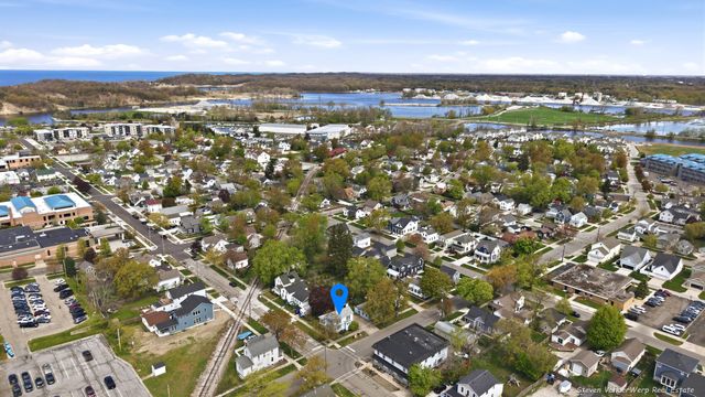 533 Fulton Street, Grand Haven City, MI 49417