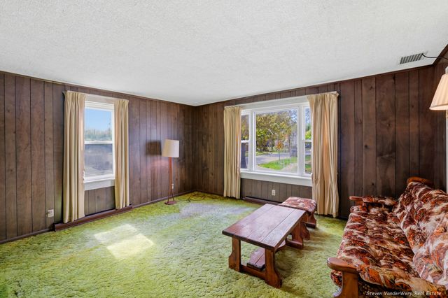 533 Fulton Street, Grand Haven City, MI 49417