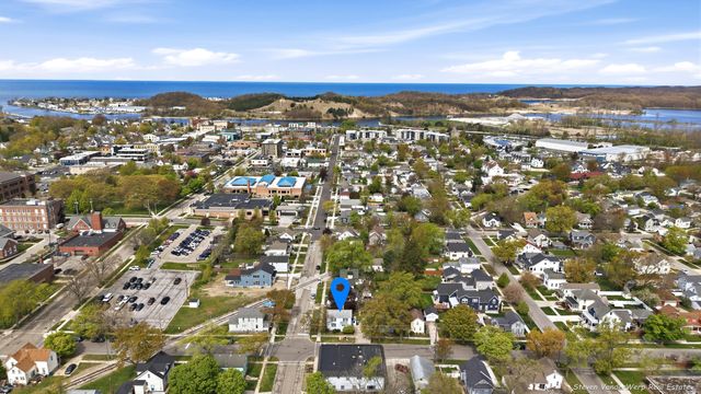 533 Fulton Street, Grand Haven City, MI 49417