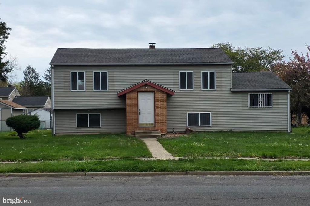 204 PRINCETON AVE, Pemberton, NJ 08068