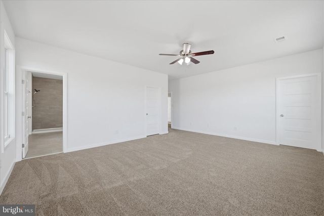 16 CILANTRO LN, Bunker Hill, WV 25413