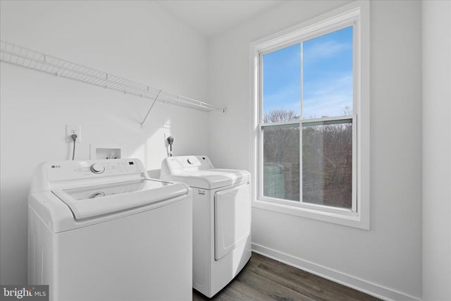 16 CILANTRO LN, Bunker Hill, WV 25413