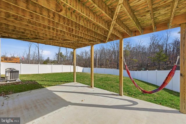 16 CILANTRO LN, Bunker Hill, WV 25413