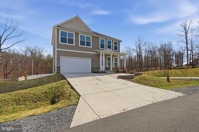 16 CILANTRO LN, Bunker Hill, WV 25413