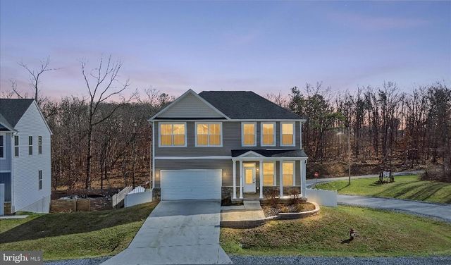 16 CILANTRO LN, Bunker Hill, WV 25413