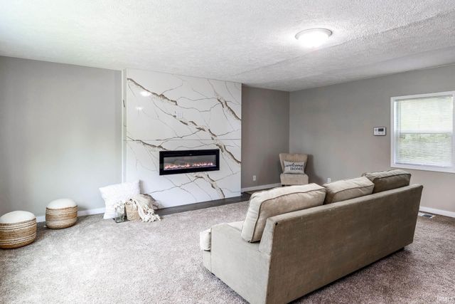 1758 Obrien Street, South Bend, IN 46628