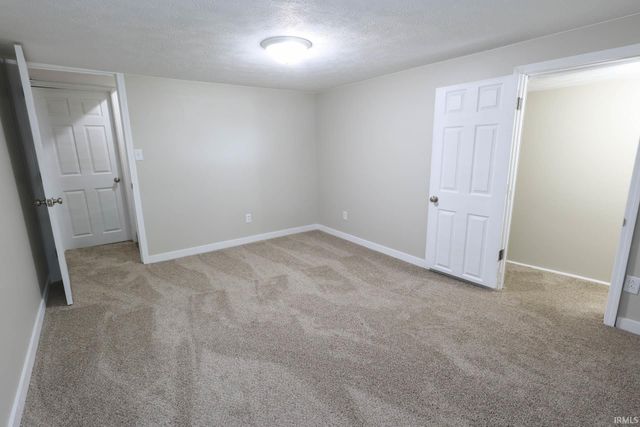 1758 Obrien Street, South Bend, IN 46628