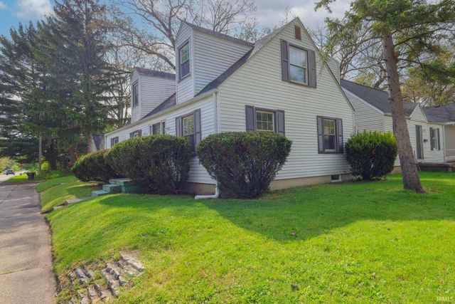 1758 Obrien Street, South Bend, IN 46628