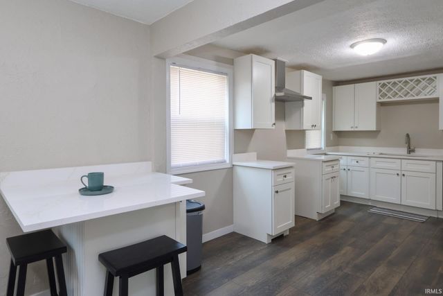 1758 Obrien Street, South Bend, IN 46628
