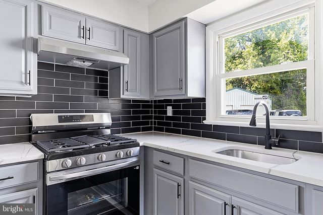 20 DONNA DR, Pedricktown, NJ 08067