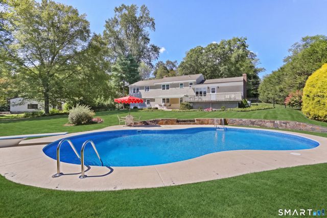 208 Thornridge Drive, Stamford, CT 06903