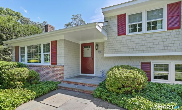 208 Thornridge Drive, Stamford, CT 06903